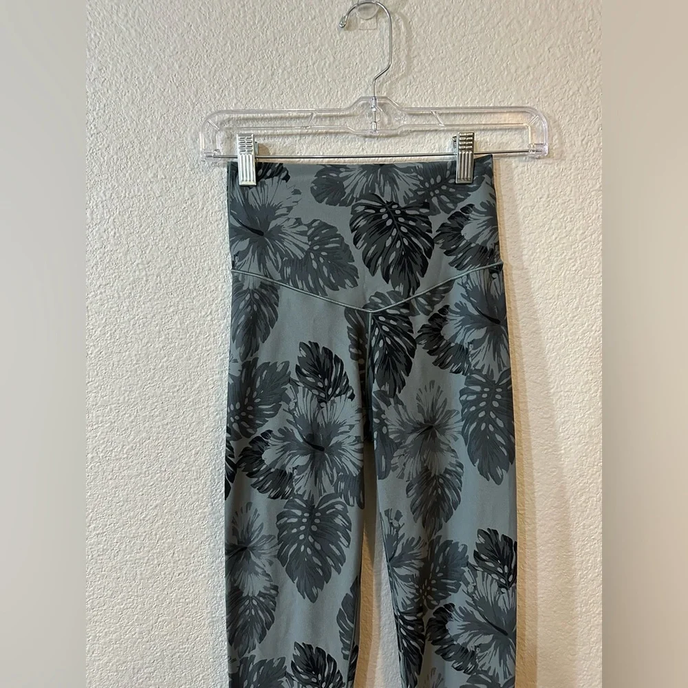Aerie Chill Play Move Palm Tree Print Athletic Leggings - Picture 2 of 6